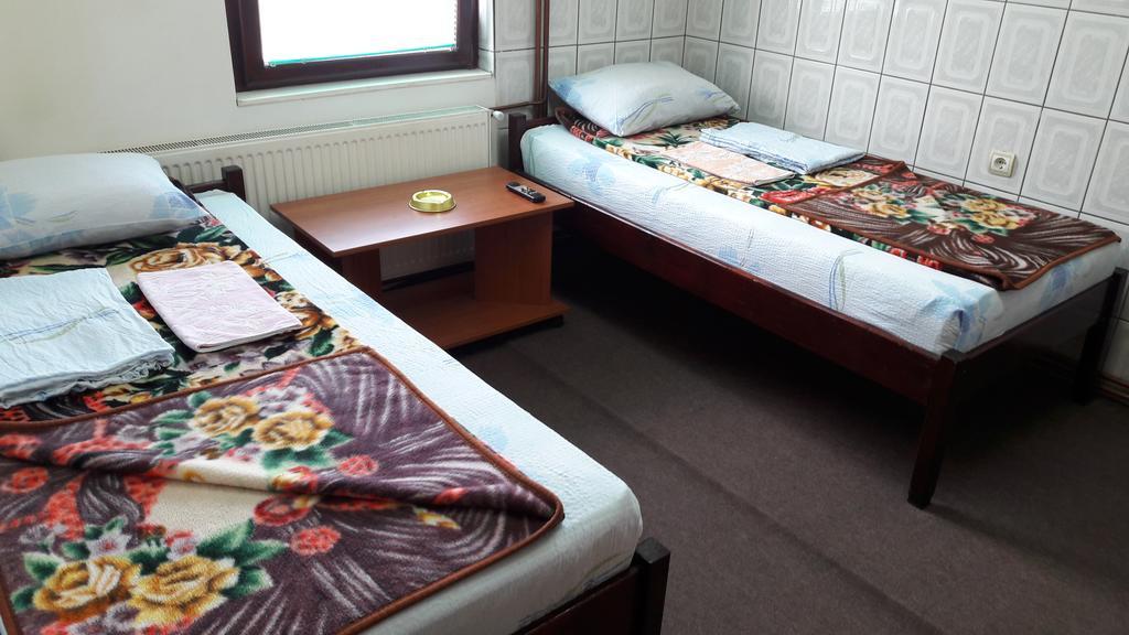 Mico Np Guest House Novi Pazar Bagian luar foto